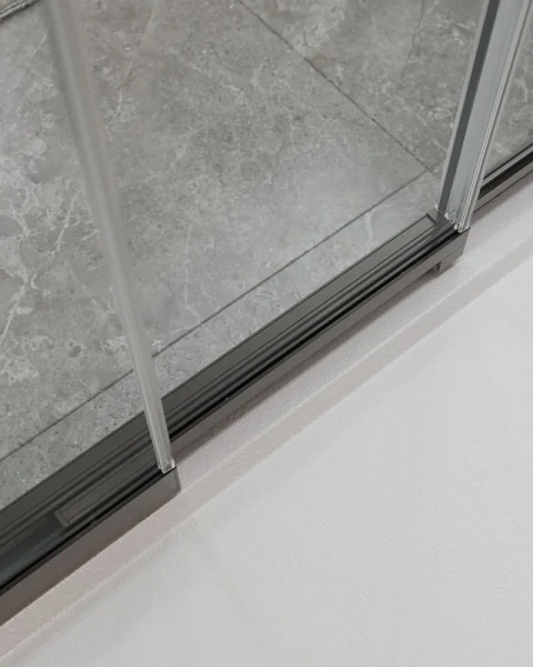 Душевая дверь в нишу Cezares Molveno 90 см стекло прозрачное профиль оружейная сталь MOLVENO-BF-3-90-C-GM-IV (детальная фотография), в наличии