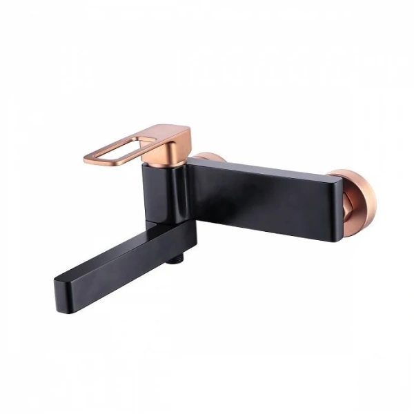 Смеситель для ванны IDDIS Slide с коротким изливом (детальная фотография)