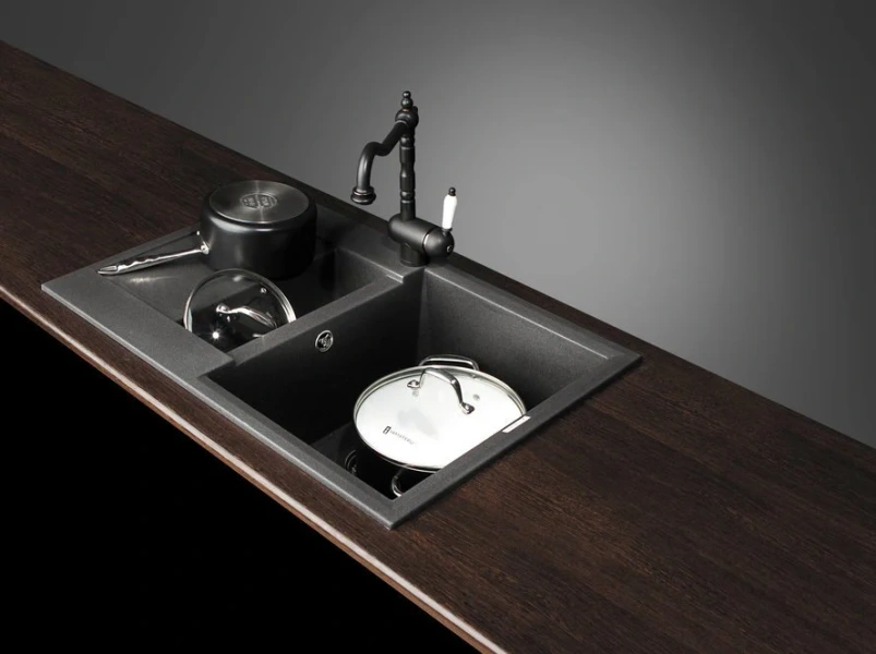 Мойка для кухни Omoikiri Sakaime 78-2-BL 78 см черная 4993114 (детальная фотография), из искусственного гранита