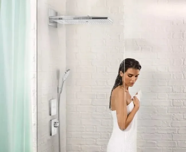 Смеситель для душа Hansgrohe ShowerSelect Highflow хром/черный 15734600 (детальная фотография), современные, hi-tech, с элементами стекла