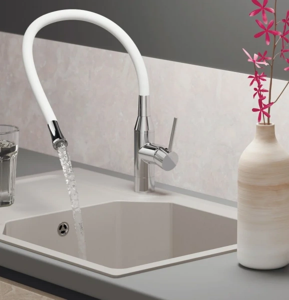 Смеситель для кухни Omoikiri Yatomi-BN-R нержавеющая сталь/красный 4994248 (детальная фотография), хром, комбинированные, другие