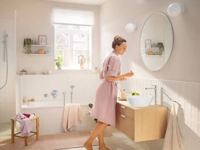 Смеситель для душа Hansgrohe Rebris 72467 латунь (детальная фотография), хром, черные