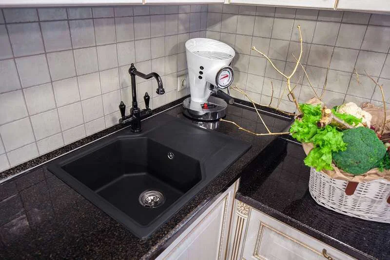 Мойка для кухни Omoikiri Yonaka 78-LB-BL 78 см черная 4993341 (детальная фотография), прямоугольной формы