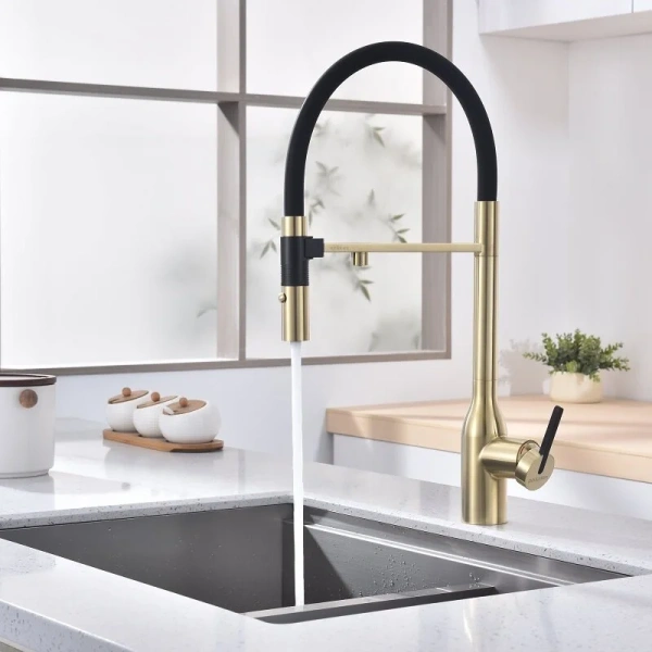 Смеситель для питьевой воды Paulmark Magneto One светлое золото Ma213188-LG (детальная фотография), золото, черные, комбинированные