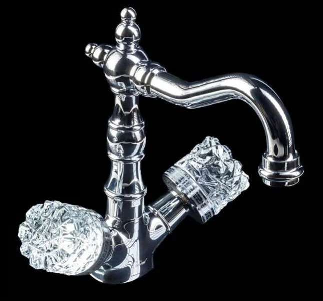 Смеситель для раковины Boheme Crystal с поворотным изливом (детальная фотография)