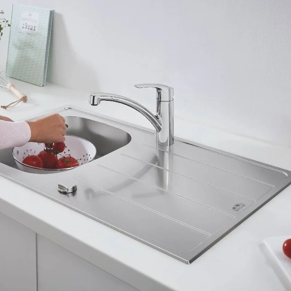Смеситель для кухни Grohe Eurosmart с поворотным изливом 33281003 (детальная фотография), с 1 монтажным отверстием