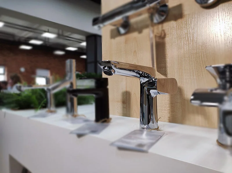 Смеситель для раковины Hansgrohe Talis E 71754 с донным клапаном (детальная фотография), на раковину