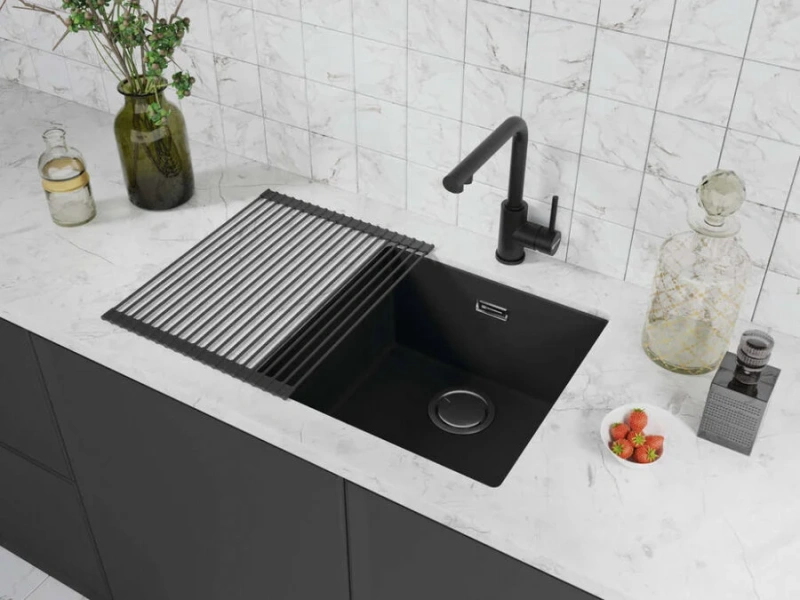 Смеситель для кухни Omoikiri Nakagawa 2 Plus-BL черный 4994414 (детальная фотография), современные, hi-tech