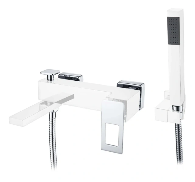 Смеситель для ванны Boheme Q хром 143-CRCR (детальная фотография)