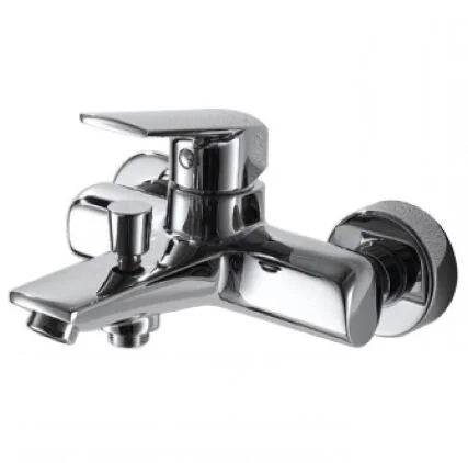 Смеситель для ванны Bravat REAL F6121179CP-01 (детальная фотография)