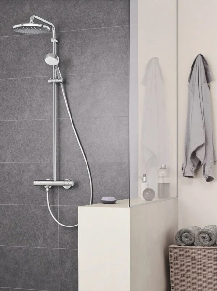 Душевая стойка Grohe Tempesta Cosmopolitan с термостатом 26670000 (детальная фотография), без излива