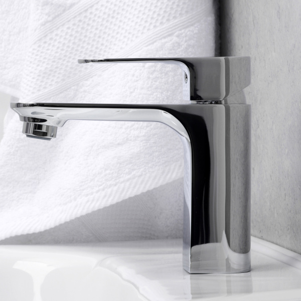 Смеситель для раковины WasserKRAFT Dinkel хром 5803 (детальная фотография), однорычажные, двухрычажные