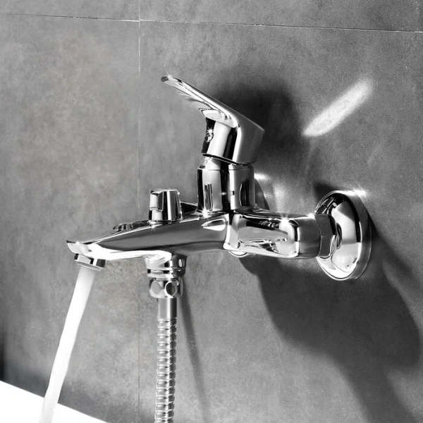 Смеситель для ванны IDDIS Zodiac однорычажный ZODSB02i02WA (детальная фотография), для ванны