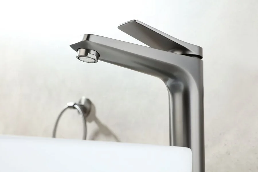Смеситель для раковины Lemark Bronx графит LM3709GM (детальная фотография), однорычажные, двухрычажные