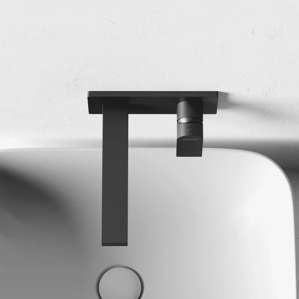 Смеситель для раковины Sancos Studio черный матовый SC9017MB (детальная фотография), из латуни, прямоугольная форма