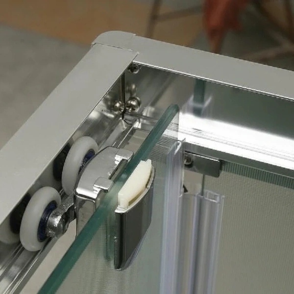 Душевой уголок BelBagno Unique 115х90 см стекло прозрачное UNIQUE-AH-1-100/115-90-C-Cr (детальная фотография), недорогие, стеклянные, угловые, без поддона