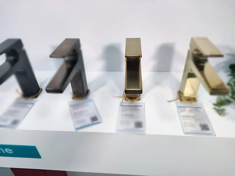 Смеситель для раковины Hansgrohe Metropol шлифованная бронза 32507140 (детальная фотография), однорычажные, двухрычажные