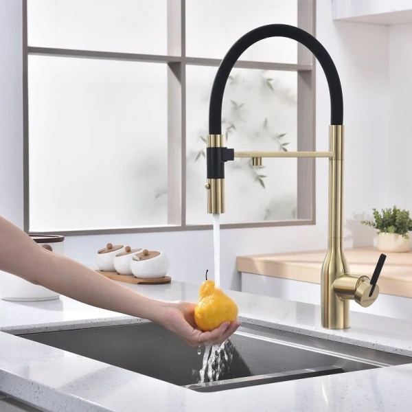 Смеситель для питьевой воды Paulmark Magneto One светлое золото Ma213188-LG (детальная фотография), однорычажные, двухрычажные