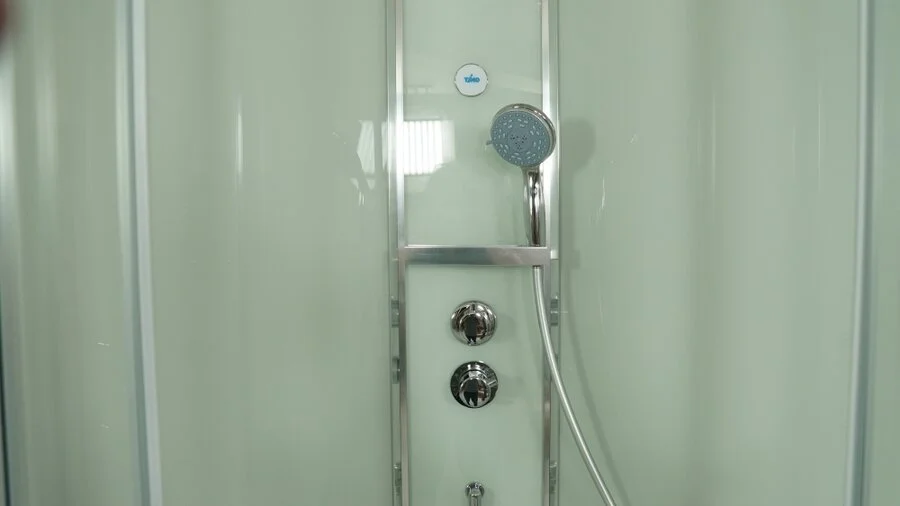 Душевая кабина Timo Ilma 100х100 см черная ILMA701 (детальная фотография), 100х100