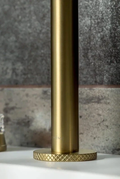 Смеситель для раковины Boheme Aura золото матовое 152-MG-A (детальная фотография), двухвентильные