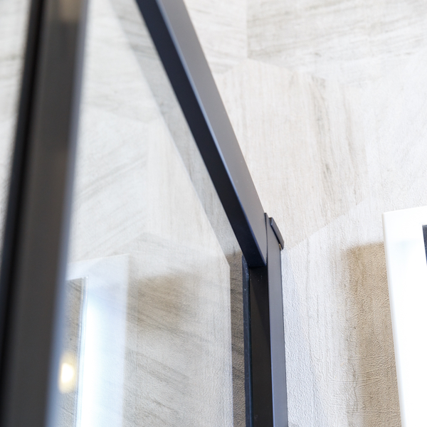 Душевой уголок Cezares Eco 90x90 см стекло прозрачное профиль черный ECO-O-R-2-90-C-NERO (детальная фотография), черные