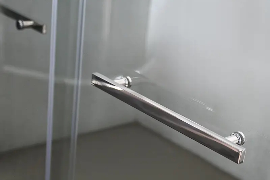 Шторка на ванну BandHours Moon 170х145 210210001 (детальная фотография), хромированный профиль