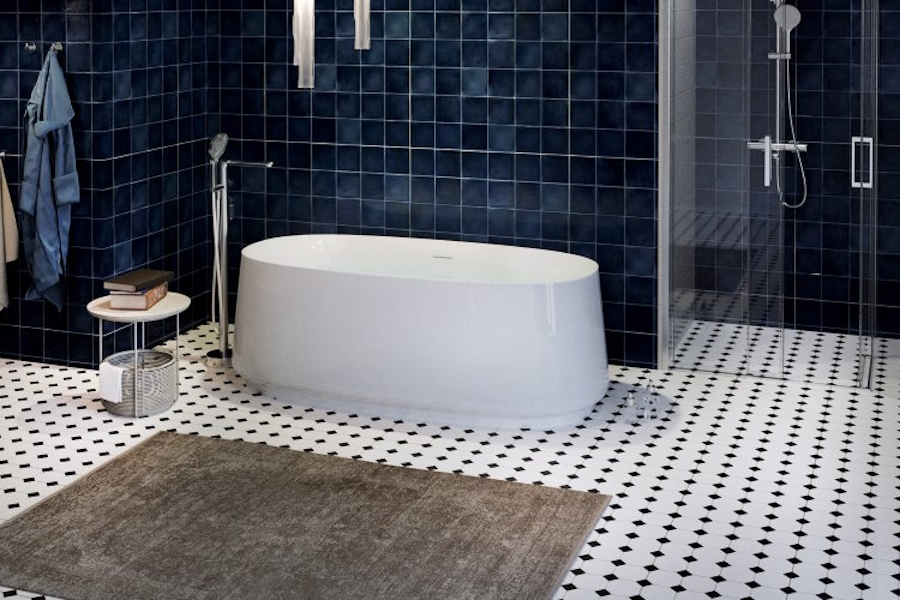 Ванна акриловая Cezares Lux 170x82 см белый глянец CZR-LUX-CENTRAL-170-82-58 (детальная фотография), без гидромассажа, большие