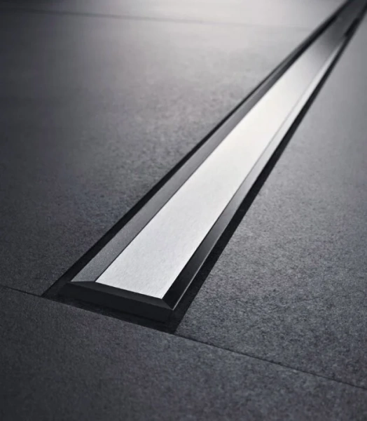 Решетка Geberit CleanLine 130 см черная нержавейка/нержавейка 154.451.00.1 (детальная фотография), матовый хром, черые