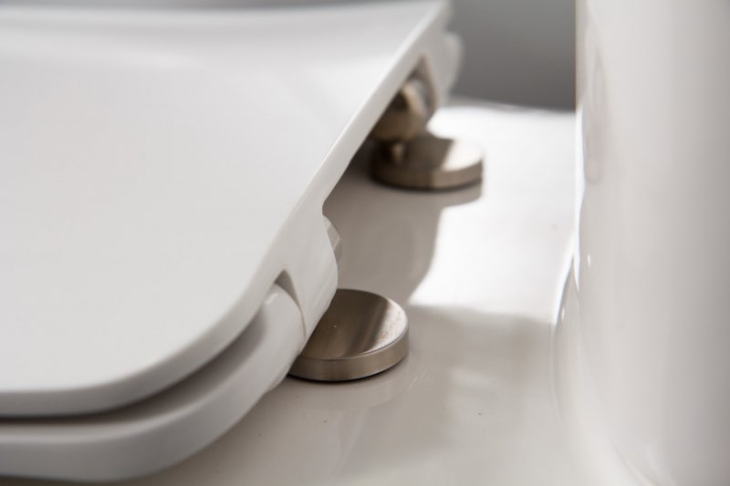 Унитаз компакт BelBagno Prado BB10150CP фаянсовый (детальная фотография), недорогие, сиденье с микролифтом , с антивсплеском, компакт, низкие