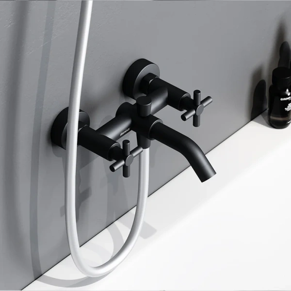 Смеситель для ванны и душа Damixa Neo Classic черный 241000000 (детальная фотография), для ванны