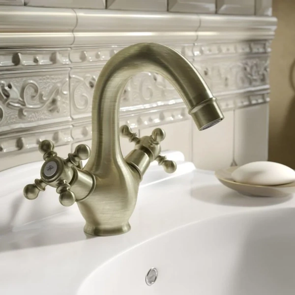 Смеситель для раковины IDDIS Sam бронза SAMBR00i01 (детальная фотография)