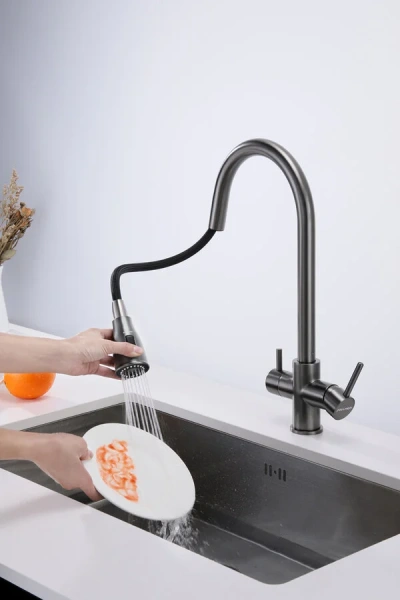 Смеситель для кухни Paulmark Lange вороненая сталь La214212-GM (детальная фотография), современные, hi-tech