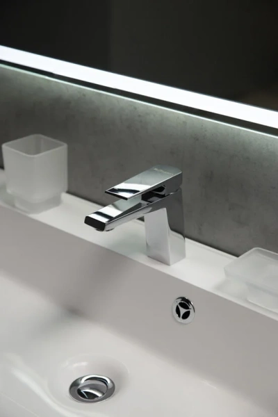 Зеркало с подсветкой BelBagno Spc 50 см с сенсорным выключателем SPC-MAR-500-600-LED-TCH (детальная фотография), 50 см