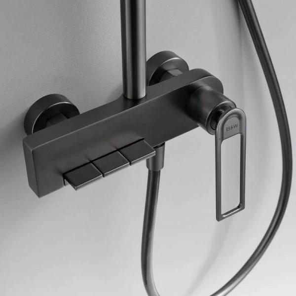 Душевая стойка Black&White Universe оружейная сталь 9900MG (детальная фотография), рычажные