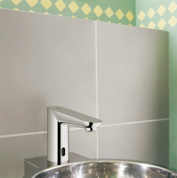 Смеситель для раковины Grohe Euroeco Cosmopolitan E с инфракрасной электроникой 36271000 (детальная фотография), на раковину