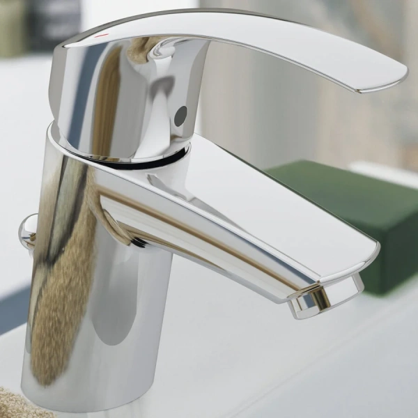 Смеситель для раковины Grohe Eurosmart 33265002 (детальная фотография), хром