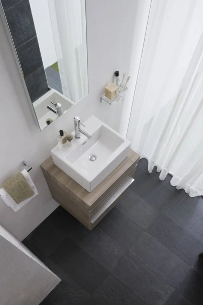 Раковина Laufen Living 60 см белая с 1 отверстием для смесителя 8.1743.3.000.104.1 (детальная фотография), керамические