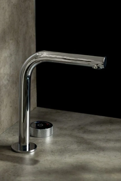 Смеситель для раковины Boheme Tech хром 158-CR (детальная фотография), хром