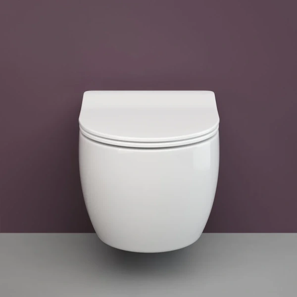 Унитаз подвесной Ceramica Nova Play с сиденьем микролифт CN3001 (детальная фотография), недорогие, безободковые, сиденье с микролифтом , с антивсплеском