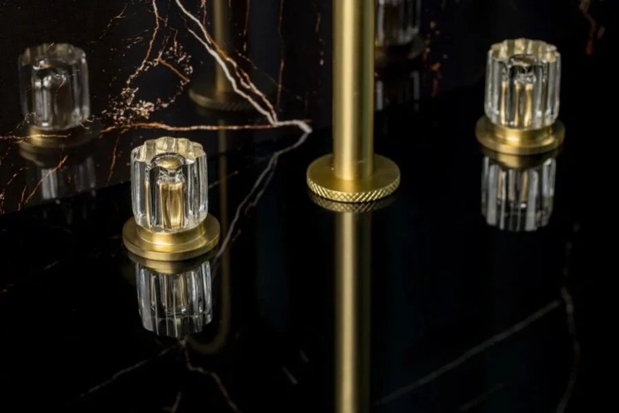 Смеситель для раковины Boheme Elegante золото матовое 152-MG-EL (детальная фотография), золото