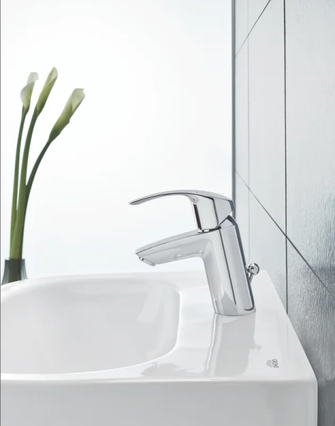 Раковина Grohe Euro Ceramic 45 см 39324000 фарфор (детальная фотография), белые