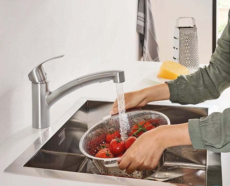 Смеситель для кухни суперсталь Grohe Eurosmart 30305DC0 (детальная фотография), другие