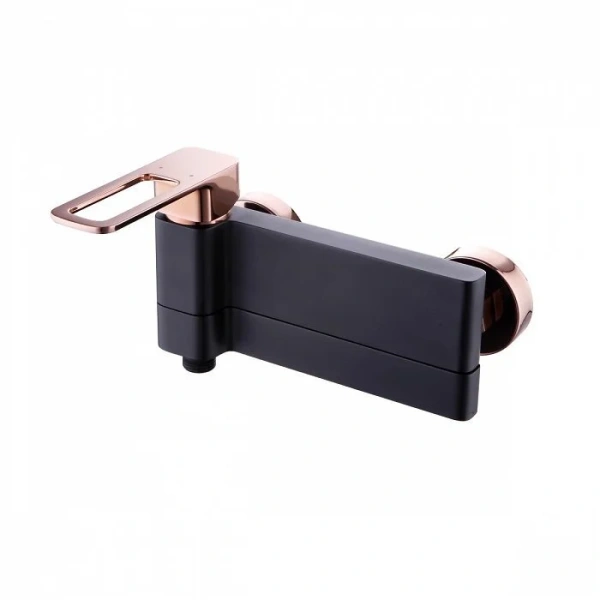 Смеситель для ванны IDDIS Slide с коротким изливом (детальная фотография), современные, hi-tech