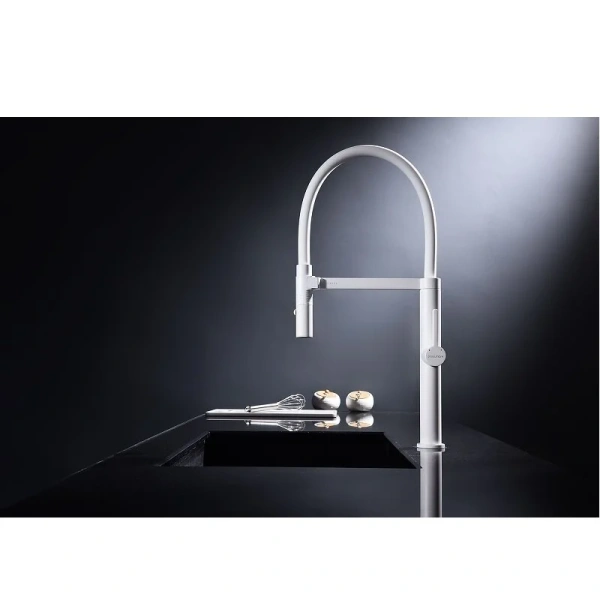 Смеситель для кухни Paulmark Leader белый матовый Le214101-431 (детальная фотография), современные, hi-tech