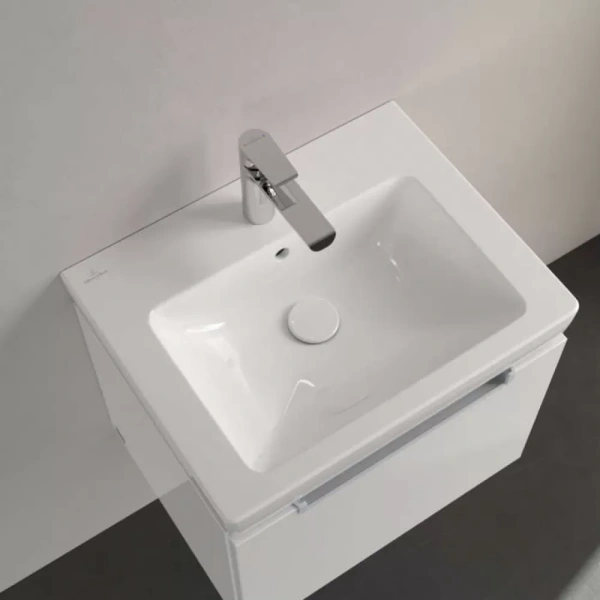 Раковина Villeroy & Boch Subway 2.0 55 см альпийский белый с покрытием CeramicPlus 7113F5R1 (детальная фотография), прямоугольной формы