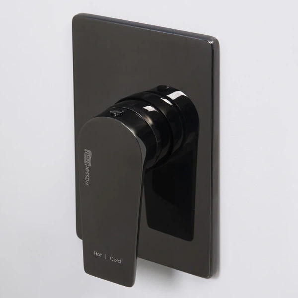 Смеситель для раковины WasserKRAFT Wiese черный глянец A66553 (детальная фотография), однорычажные, двухрычажные