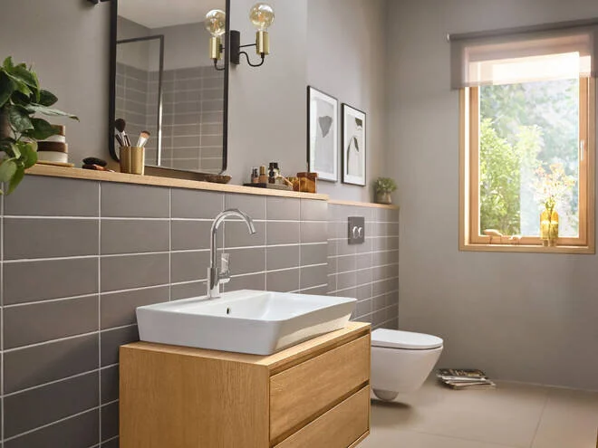 Смеситель для раковины Hansgrohe Rebris хром 72576000 (детальная фотография), высокие, округлая форма, с донным клапаном