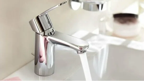 Вентиль с изливом Grohe Eurostyle Cosmopolitan 23039002 (детальная фотография), нет в наличии