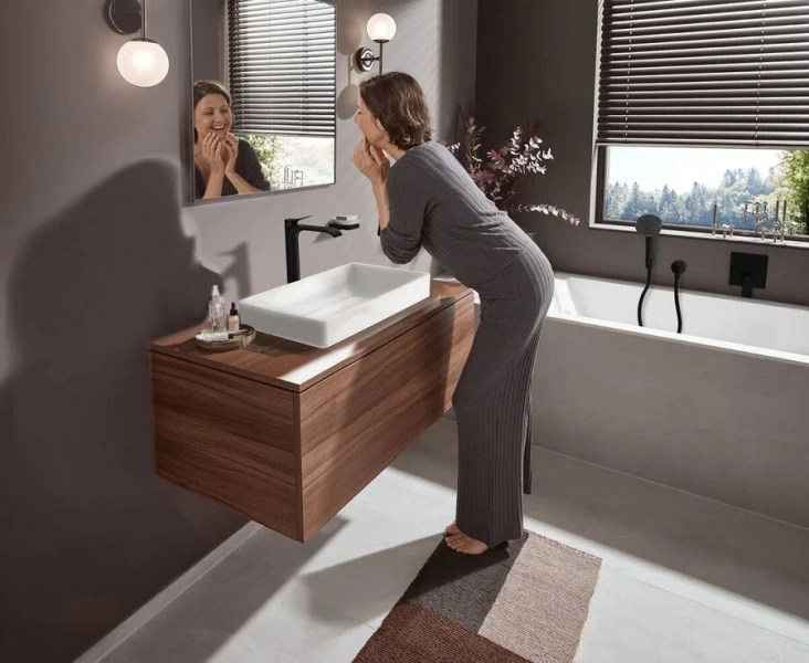 Лейка для душа Hansgrohe Pulsify черная матовая 24100670 (детальная фотография), черные