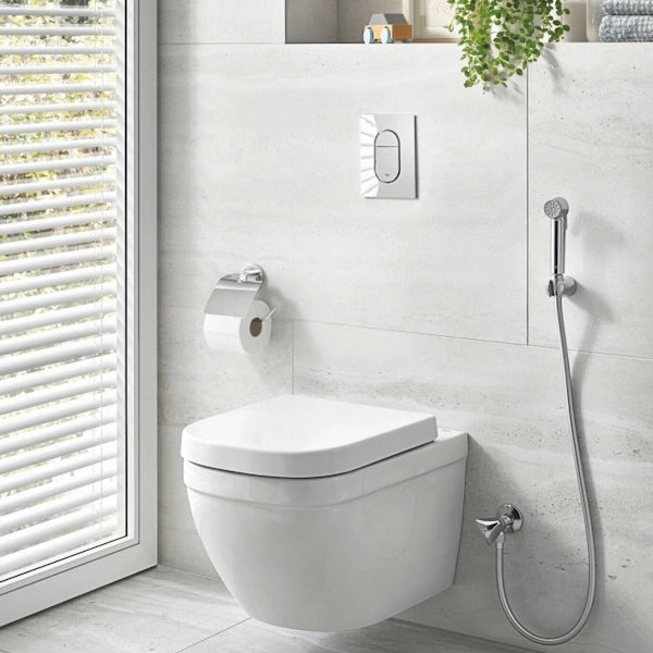 Унитаз подвесной Grohe Euro Ceramic безободковый 39206000 (детальная фотография), с горизонтальным, прямым выпуском, с прямым выпуском